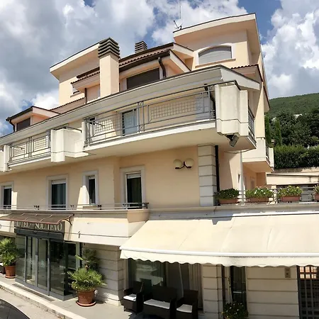 Szálloda Sollievo - San Gennaro 3*